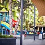 Royale Sundance Studio 7 Beach Spa & Pool Mamaia Nord